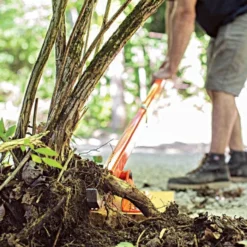 BRUSHBAR Invasive Brush Removal Tool And Pry Bar -Outdoor Garden Store brushbar live close