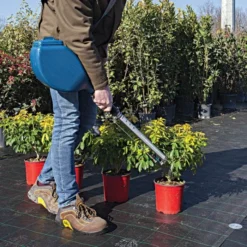 Fertil Five Adjustable Granular Applicator With 5 Liter Tank Capacity 8 Fertil Five Adjustable Granular Applicator With 5 Liter Tank Capacity -Outdoor Garden Store fer5 live2